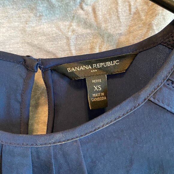 Banana Republic Blue Short Sleeve Shirt Blouse Size XS Petite - Picture 6 of 8
